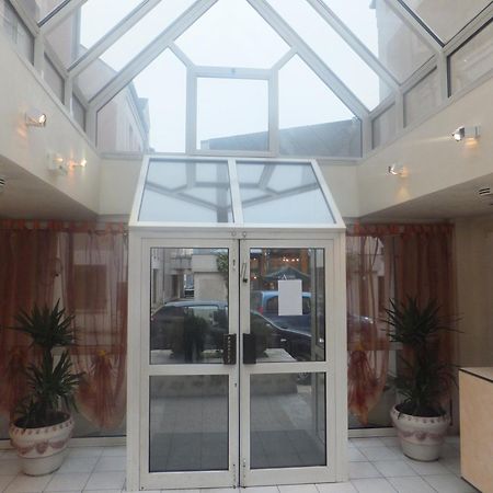 Hotel Le Village Gif-sur-Yvette Zewnętrze zdjęcie