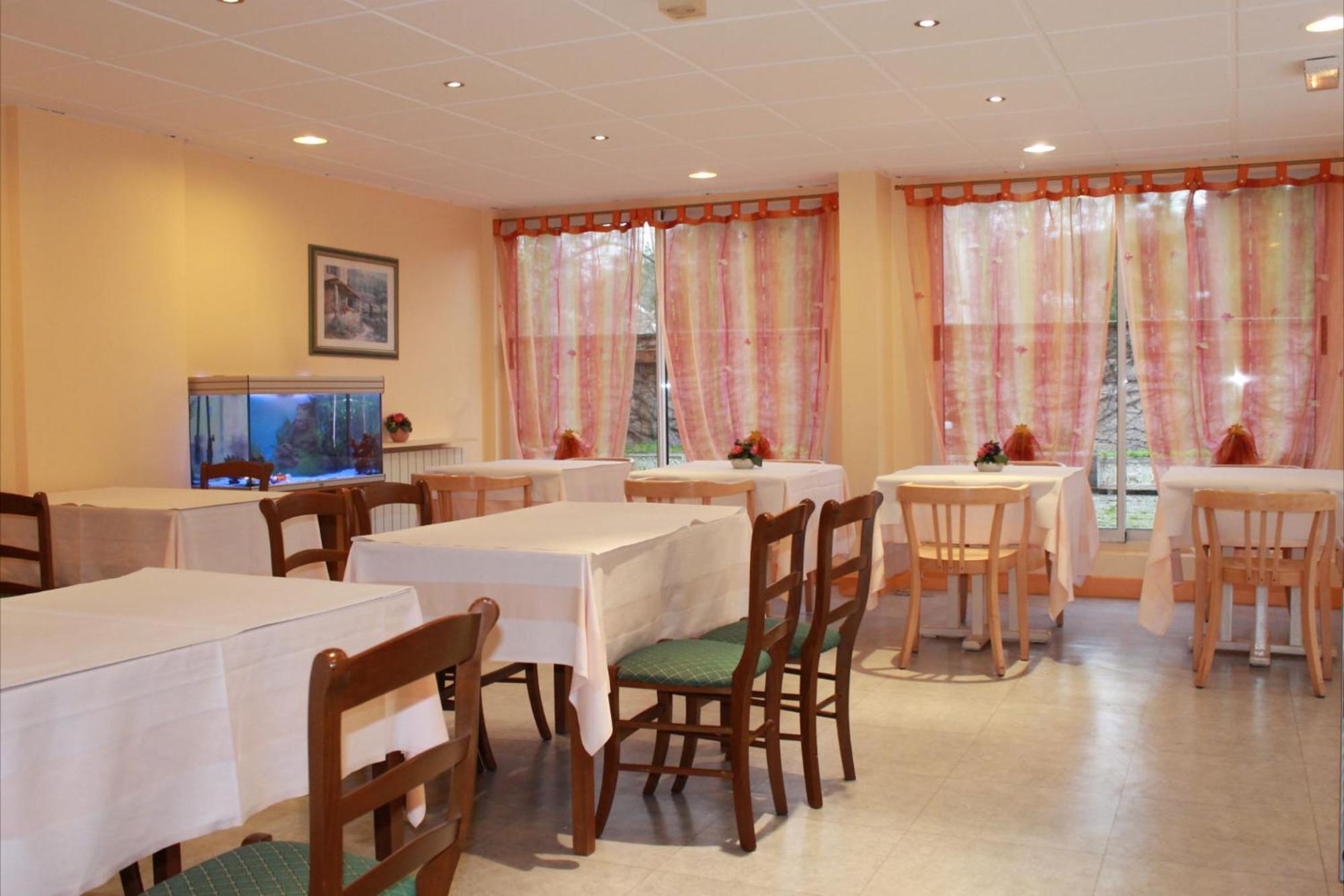 Hotel Le Village Gif-sur-Yvette Zewnętrze zdjęcie