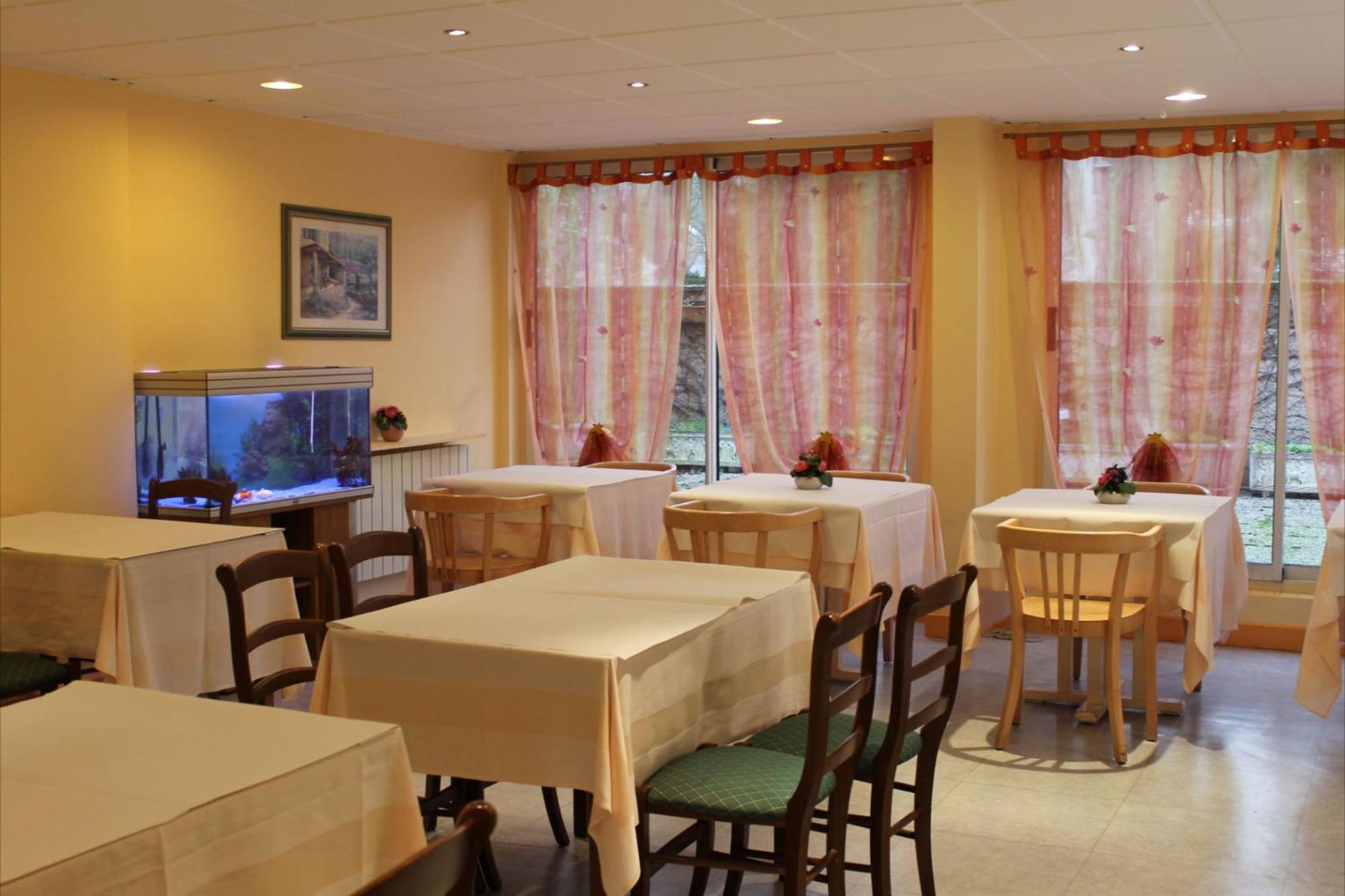 Hotel Le Village Gif-sur-Yvette Zewnętrze zdjęcie